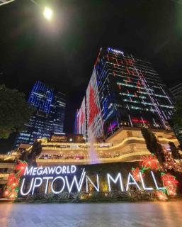 Uptown Parksuites BGC Stylish 2BR Fast WiFi Washer Balcony - Manila - 7