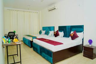 Hotel Red Brick By Admire Stay - Noida - 9