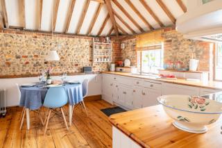 Bellas Barn by Big Skies Cottages - Weybourne - 9
