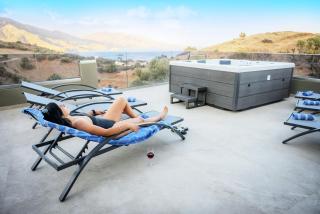 Secluded Luxury Villa w Jacuzzi & Stunning Views - Kali Limenes - 5