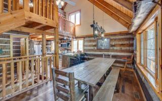 Hand Hewn Hideaway - Gatlinburg - 1