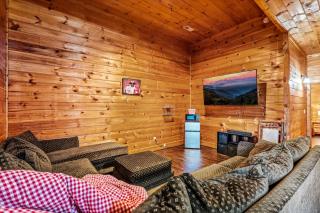 Blue Ridge Retreat - Pigeon Forge - 6
