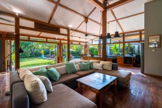 Villa Casa Gili T 4BR Villa, Pool, Gym & Bikes - 9