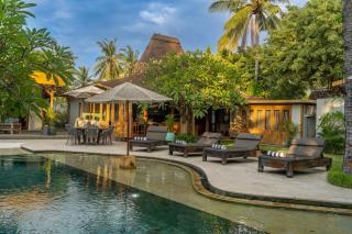 Villa Casa Gili T 4BR Villa, Pool, Gym & Bikes - 8