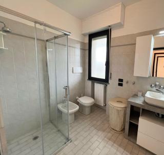 7 Trilocale con due bagni - 8