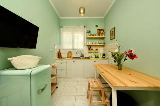Zoe City Home - - 0