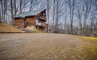 Grin N Bear It - Sevierville - 6