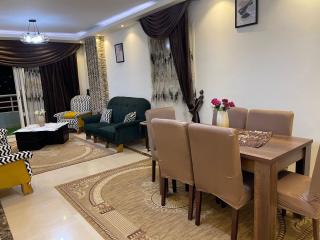 شقة مفروشة للإيجار زهراء المعادي الشطر الثامن - Cairo - 0