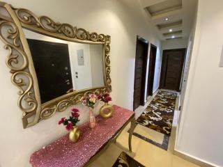 شقة مفروشة للإيجار زهراء المعادي الشطر الثامن - Cairo - 2