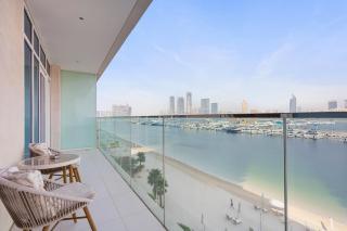 Luxury beach house with mesmerizing skyline view - 7