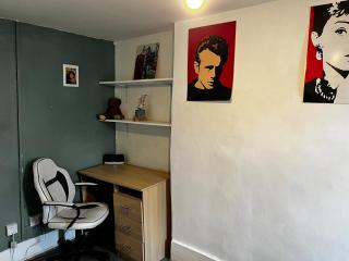 2Bedroom Basic and Central Flat - Londres - 6