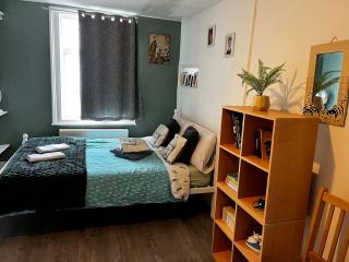 2Bedroom Basic and Central Flat - Londra - 6