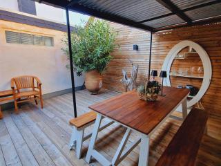 Ferienhaus Anna mit Kamin, Terrasse, Hof & Garage - 2
