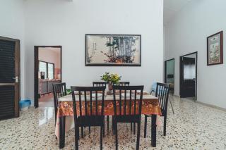 Batu Pahat w Pool table & Karaoke Villa 4BR16pax by Our Stay - Batu Pahat - 8