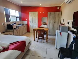 VILLA HOLIDAYS - 14A Berea Road Margate - Margate - 1