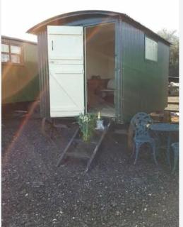 Nathans Shepherd's Hut - Chorleywood West - 0