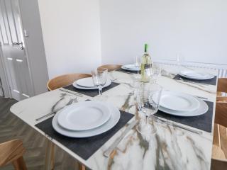 Peak Avenue Retreat - Chesterfield - 1