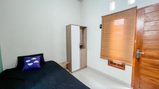 Tuwin Guest House Syariah - Timuran - 7