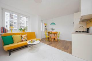 Colorful Two Bedroom Apartment Platynowa Warsaw Perfect for Remote Work by Noclegi Renters - 4