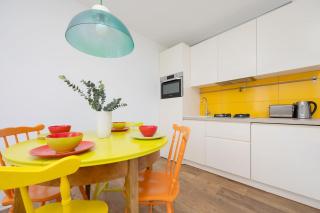 Colorful Two Bedroom Apartment Platynowa Warsaw Perfect for Remote Work by Noclegi Renters - Warsaw - 8