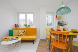 Colorful Two Bedroom Apartment Platynowa Warsaw Perfect for Remote Work by Noclegi Renters - 7
