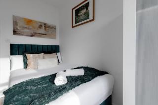 Harrow Road Vibrant Apartments! - 9