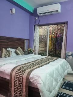 Luxury & Peaceful stay in Omaxe - 6