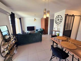 Cozy 2 bedroom house with Garden & Parking - Nimes - 8