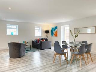 Modern-Comfy home in Appleby-in-Westmorland, Wi-Fi & Parking - Kirkby Thore - 0