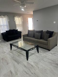 Ranch Home near Lake Spivey - 9