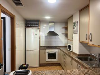 Sea-Breeze Apartment with Pool & Parking - 7