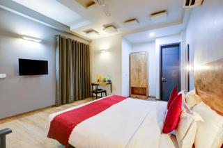 Hotel Wedlock - Golf Course Road - Gurgaon - 1