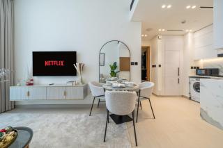 Skyline Views from Binghatti House - 5