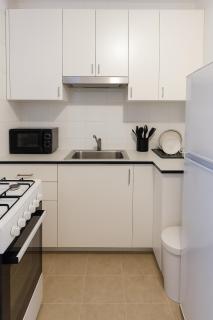 1 Bedroom Apartment Peace & Comfort Guaranteed - Perth - 1