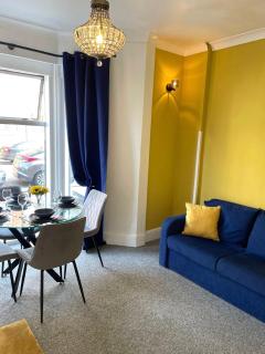 Lowestoft One Bed Apartment, Close to Beach -Ideal for Weekend Getaways and Business Travellers- with Free Parking! - Lowestoft - 0