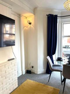 Lowestoft One Bed Apartment, Close to Beach -Ideal for Weekend Getaways and Business Travellers- with Free Parking! - Lowestoft - 6
