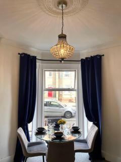 Lowestoft One Bed Apartment, Close to Beach -Ideal for Weekend Getaways and Business Travellers- with Free Parking! - Lowestoft - 1