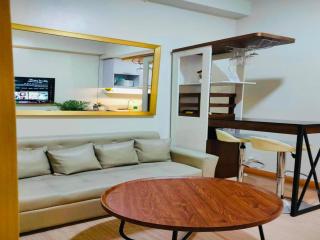 Room in Condo - Cozy Condo in Quezon City with Nature View - Manila - 0