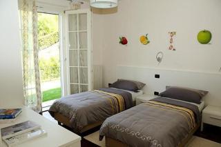 Ruhig gelegenes Ferienhaus mit eigenem Swimmingpool, in der Nähe des Gardasees bei Sirmione und mitten im Grünen - a87443 - Pozzolengo - 4