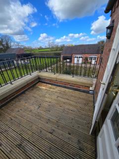 ROW House - Cheshire Countryside - Worleston - 4