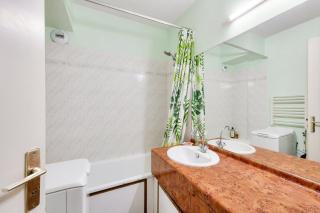 Stunning 2BR Flat with Balcony in the Heart of Marseille - 1