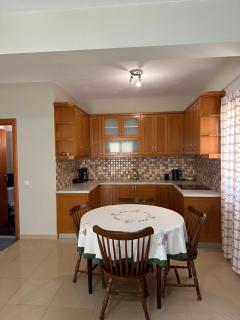Vila Rapo - Himare - 2
