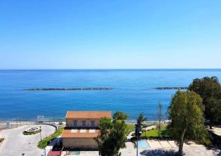 Pigeon Beach Hotel Apartments - Limassol - 9