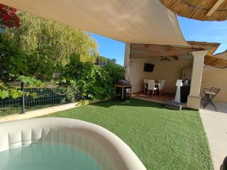 Maison villa avec piscine et spa, 8 à 10 personnes - LʼIsle-sur-la-Sorgue - 3
