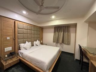 Hotel Sahar Garden Near Mumbai International Airport - Mumbai - 6