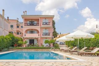 CHA Nanakas Village Inn - Corfu-stad - 0