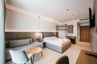 Central Park Premium Hotel - Ksamil - 7
