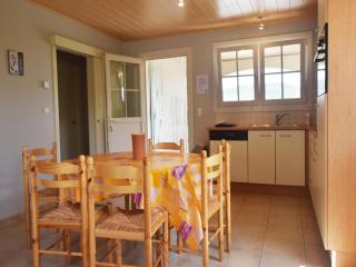 Peaceful Holiday Home in Les Vans, Ardeche with Pool - Les Vans - 4