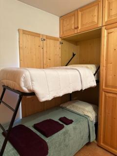 Wood Peak Apartment - - 3