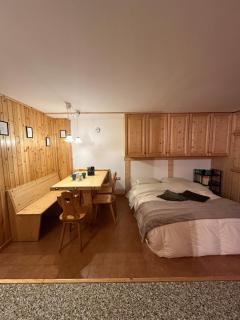 Wood Peak Apartment - - 6
